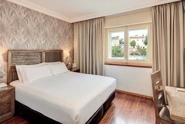 Sercotel Hotel President