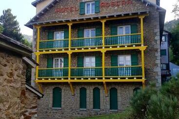 בית מלון כפרי Adsera