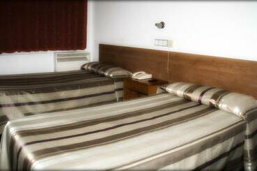 هتل Hostal Aisa Ochoa