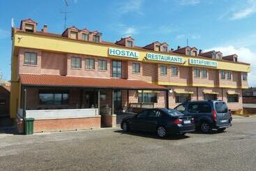ホテル Hostal Botafumeiro