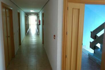 هتل Hostal Botafumeiro