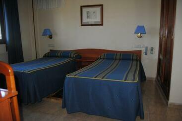 هتل Hostal El Mirador
