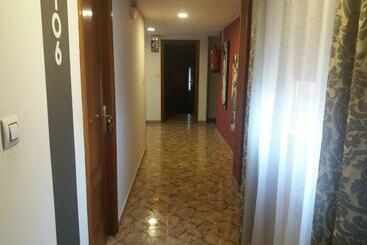 هتل Hostal Texas 2