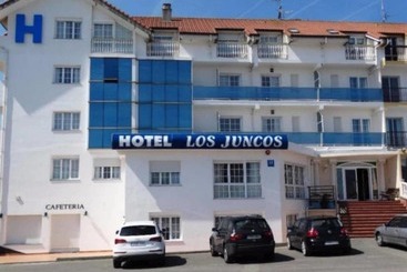 هتل Los Juncos