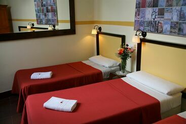 Nuevo Suizo Bed And Breakfast - Sevilha