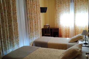 مسافرخانه Pr Tambre