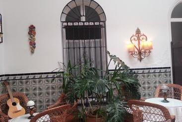 ホテル Bahía