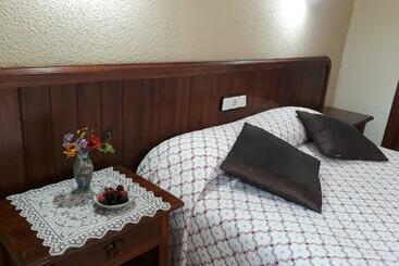 هتل Hostal Rural El Campito
