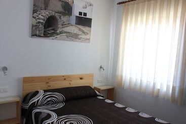 Отель Hostal Restaurante Aguilar