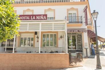 酒店 Hostal Restaurante La Nina