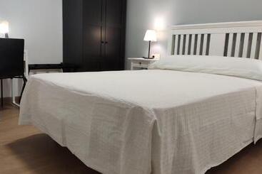 호텔 Hostal Restaurante Paris