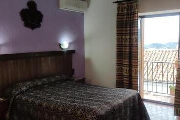 Отель Hostal Rural Marques De Zahara