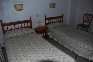 בית מלון כפרי Pensión Versalles