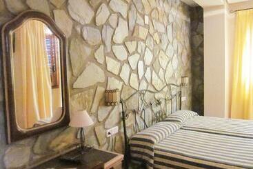 هتل Rural La Villa Don Quijote