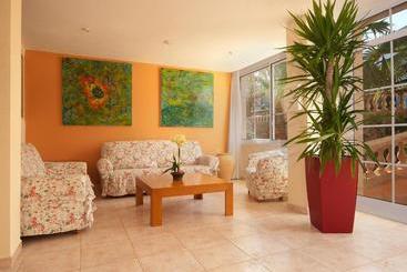 Apts. Pinos Altos