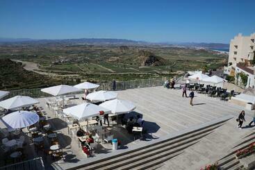 Hostal Arco Plaza