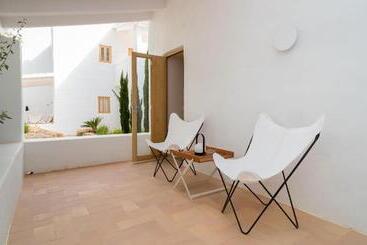 مسافرخانه Casbah Formentera Hotel & Restaurant