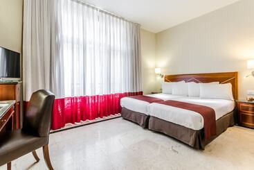 Отель Exe Laietana Palace