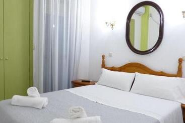 ホテル Hostal Candeleda