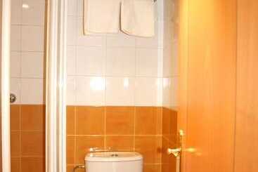 فندق Hostal álvarez