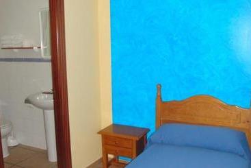 ホテル Hostal Poncebos