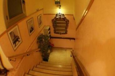 Отель Hostal Rio De Castro