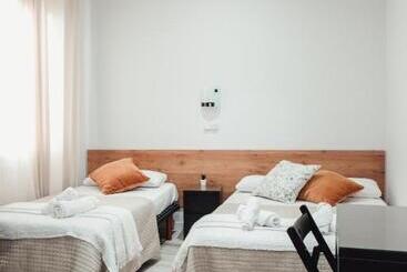 בית מלון כפרי Hostal Ruta De Francia