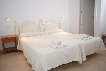ホテル Hostal Paris Ciutadella
