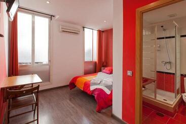 Hostal Abril Madrid