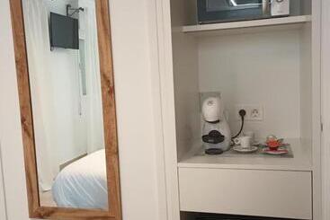 פונדק Pensión Del Sol