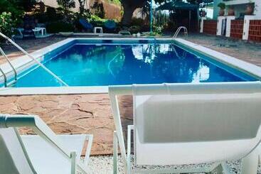 Hostal Santa Gemma