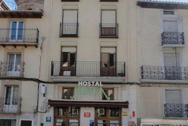 Отель Hostal Adela