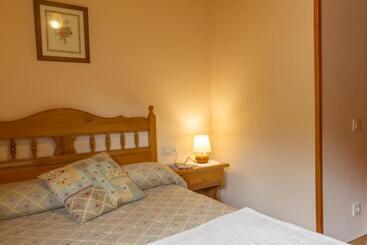 فندق Hostal Aiguamog