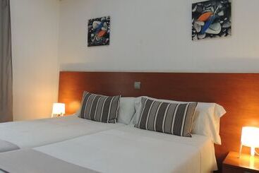 酒店 Hostal Cervantes