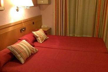 هتل Hostal Cruz Sol