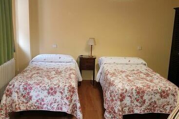 בית מלון כפרי Hostal Puerta Bonita Vista Alegre