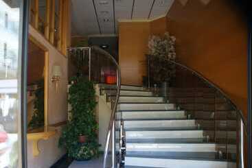 فندق Rosabel