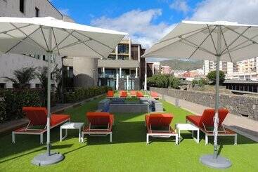 酒店 Escuela Santa Cruz