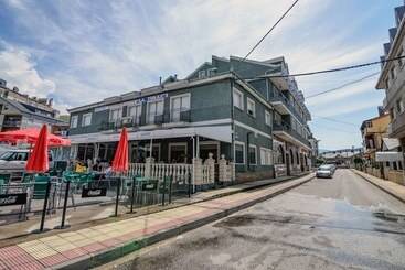 ホテル Hostal La Torre Ii