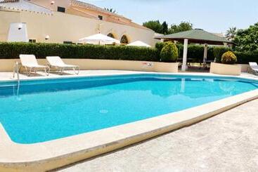 ホテル Rural Son Tretze   Adults Only