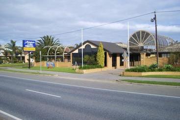 هتل Aviators Lodge