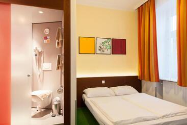 هتل Pension Stadthalle