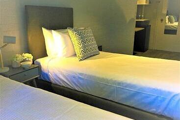 Atrium Hotel Mandurah