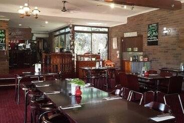 فندق Cattleman's Rest Motor Inn