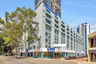 هتل Comfort Inn & Suites Goodearth Perth