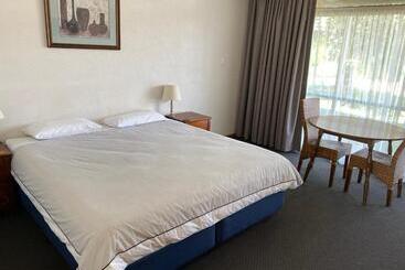 酒店 Coonawarra Motor Lodge