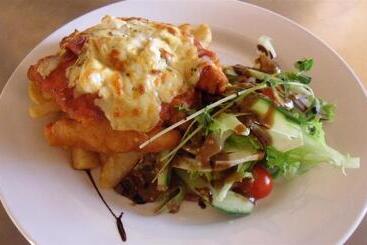 בית מלון כפרי Early Australian Motor Inn