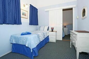 هتل Jacaranda Guest House