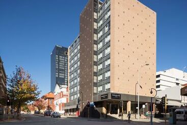 Pensione Hotel Perth