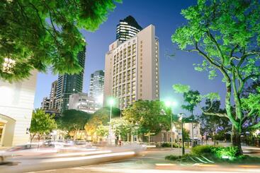 Отель Stamford Plaza Brisbane